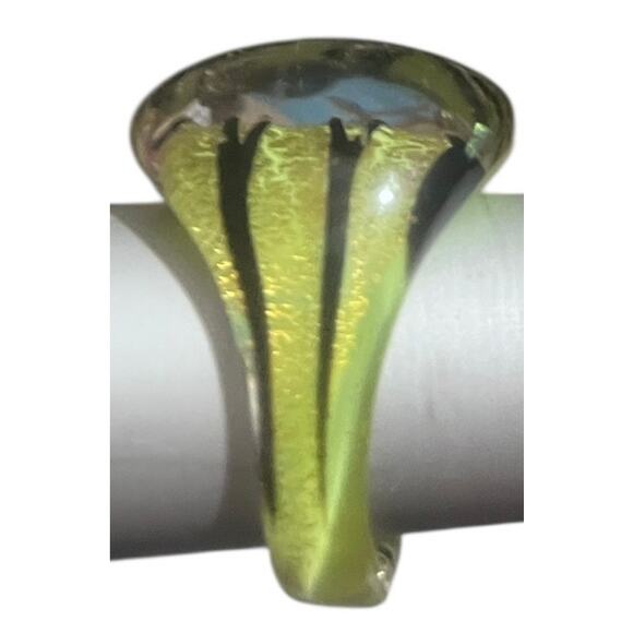 Modern Unisex Glass Ring Size 10 Yellow and Black - Picture 5 of 7